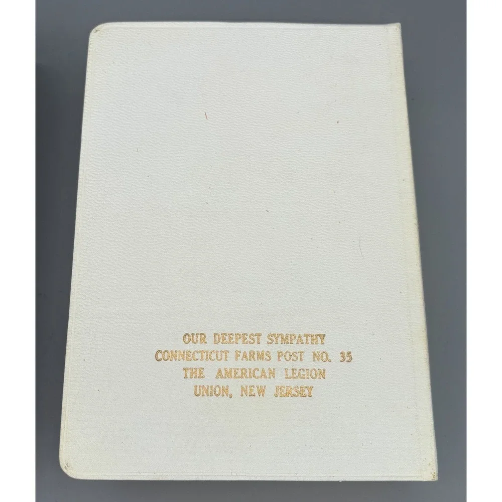 1958 Holy Bible Memorial Edition Illustrated with‎ Wooden Cover